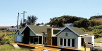 Seagulls Spec House 012000